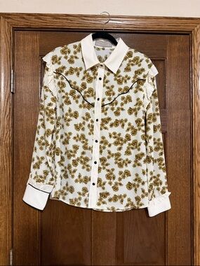 Double D Ranch Cream Button-Up Shirt with Floral Print